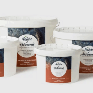 Pots de badigeon à la chaux, vendu par Nature et Harmonie à Mulhouse Brunstatt